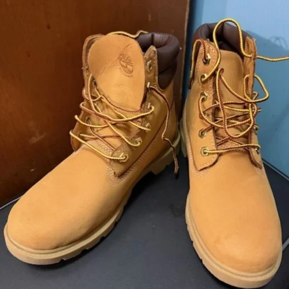 Timberland Linden Woods Bootie - NWOT - Picture 9 of 16